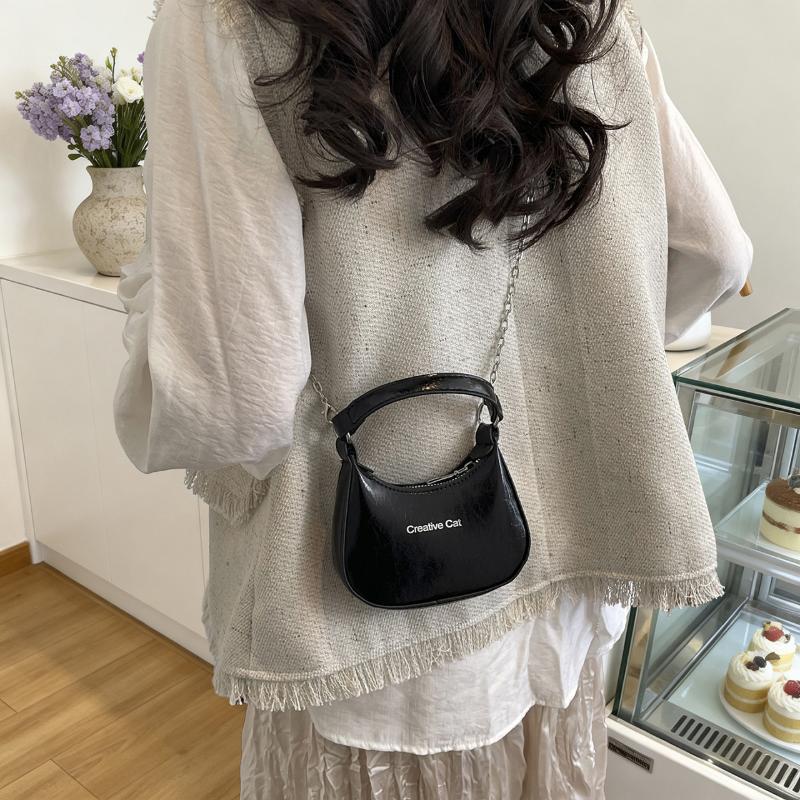 Retro Oil Wax Leather Underarm Shoulder Bag Fashion 2026 New Style Wear Resistant Portable for Daily Outfit Matching