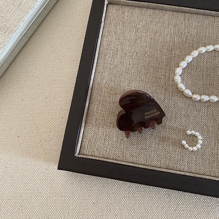 

Korean Acetic Acid Heart Bow Hair Clip - Small Claw for Women Hairstyle & Bangs