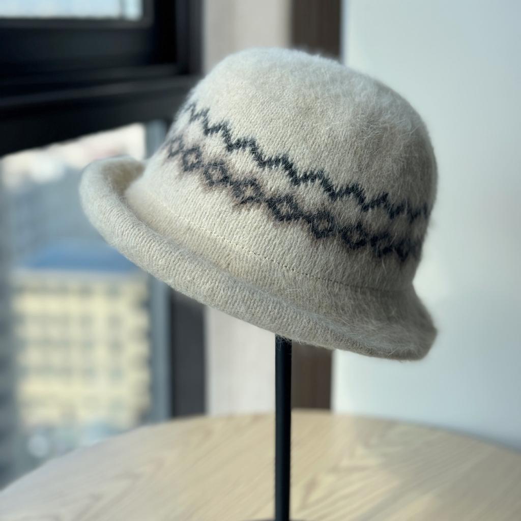 Autumn and Winter Cold proof and Warm Fisherman Hat Sweet Fashionable and Versatile Basin Hat Rolled Edge Ear Protection Windproof and Thickened Hat