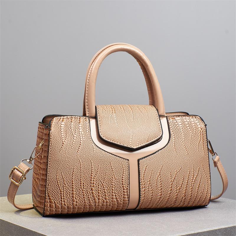 Fashionable Ladies Handbag PU Leather Polyester Lining Zipper Closure Shoulder Bag Essential for Commuting Day Crossbody Bags