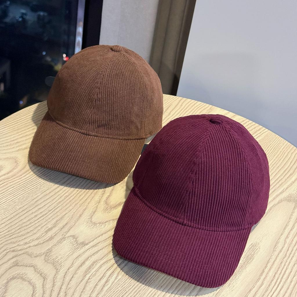 Korean-style winter corduroy baseball cap that makes the face look smaller, with a deeper and wider fit for larger faces, in Ankara red, suitable for