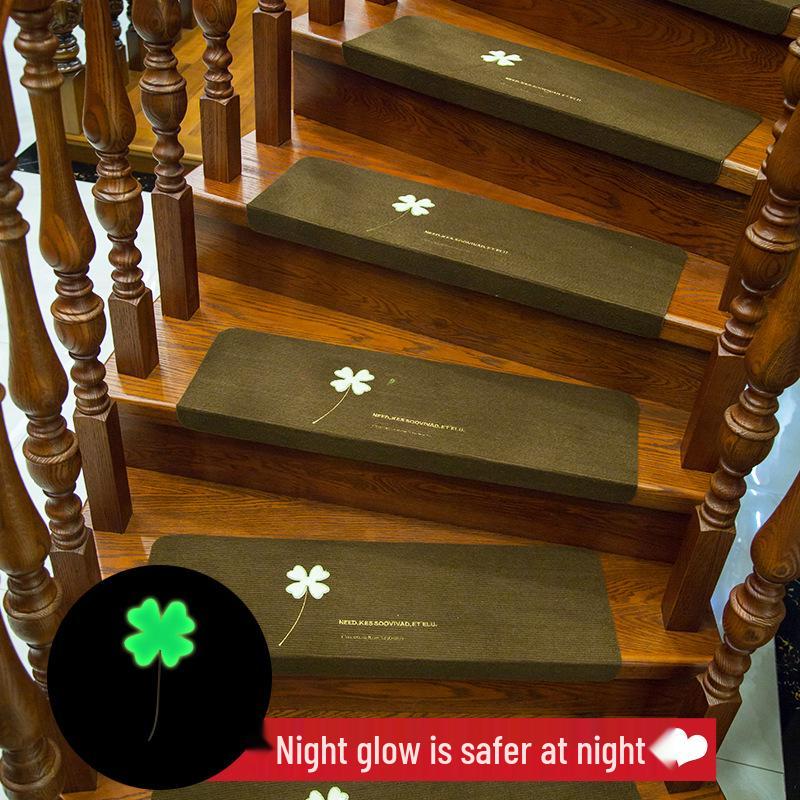 Luminous Anti-Slip Self-Adhesive Stair Tread Carpets for Solid Wood Floors
