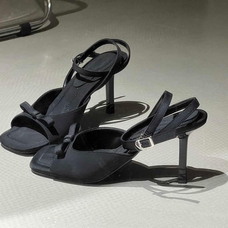 

Мода Мода Высокие каблуки Лето Новые Квадратный носок Открытый носок Неглубокие Сандалии с бантом A-силуэта Пряжка Женская обувь 40 чёрный