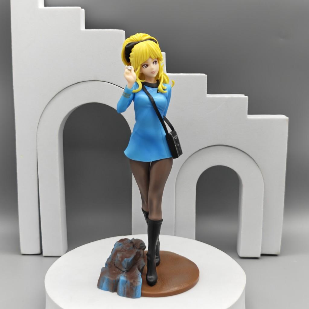 Alien Vukan Pvc Handcrafted Figure For Home Office And Collecting