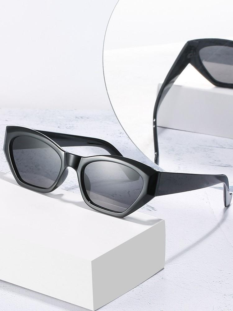 Fashion Cat Eye Sunglasses Women Vintage Clear Candy Color UV400 Polygon Sun Glasses Girl Trending Eyewear Shades