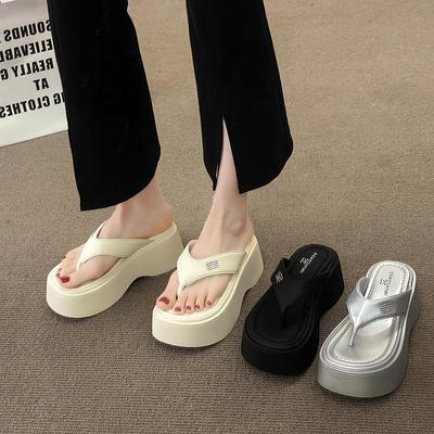 Muffin Platform Slippers Women's Outer Wear 2025 Summer New Flip-flops Fashionable Versatile Height Increase with Skirt Cool Slippers