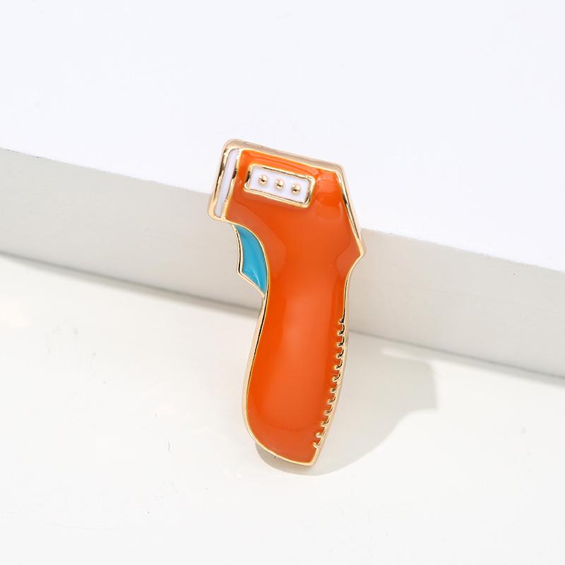 New Medical Medicine Brooch Pin Stethoscope Electrocardiogram Heart Shaped Enamel Metal Pin Nurse Doctor Backpack Lapel