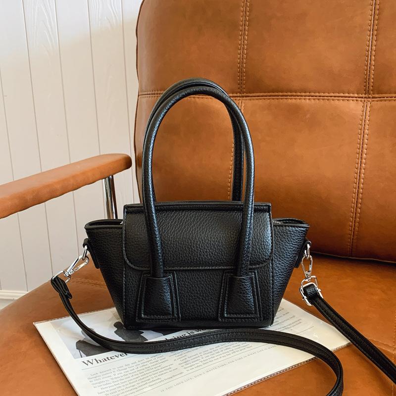 

Новая модная сумка-крыло из легкой роскошной ткани с рисунком личи, портативная, на плечо, кроссбоди, женская сумка чёрный