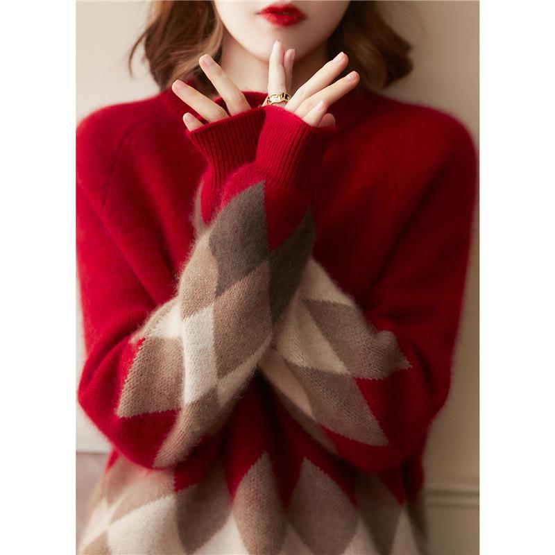 

Autumn and winter retro color matching diamond raccoon velvet outside wear loose lazy wind pullover knitted sweater thickened sweater women one size fits all