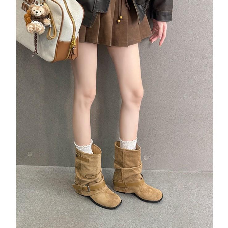 Retro square head pleated sleeve thick-soled stacking boots 2025 autumn and winter double-breasted belt buckle thick heel short tube Martin boot