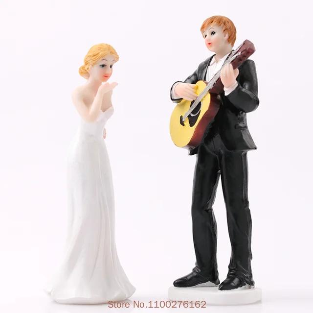 Funny Wedding Cake Toppers Dolls Romantic Bride And Groom Figurines Stand Topper Decoration Supplies Marry Resin Figurine