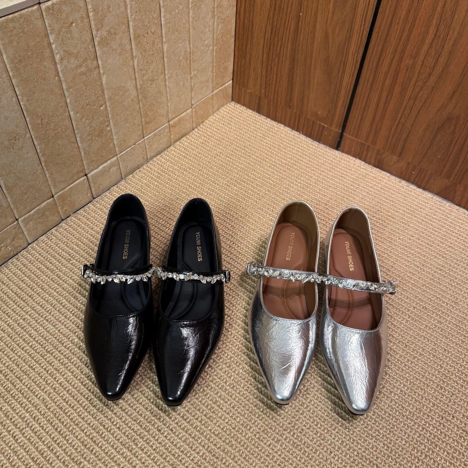 

2025 new pointed one-word with rhinestone rivets inner sloping heel shallow mouth versatile commuter work women s shoes 35