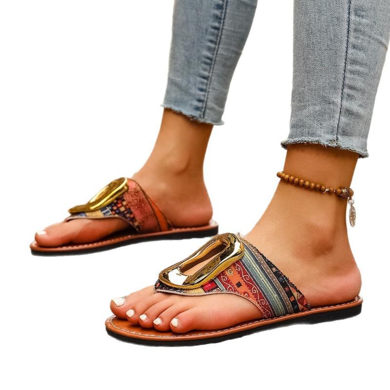 Women's Wide Width Flip Flops, Metal Buckle Thong Sandals, Summer Flat Sole Beach Sandals for Women