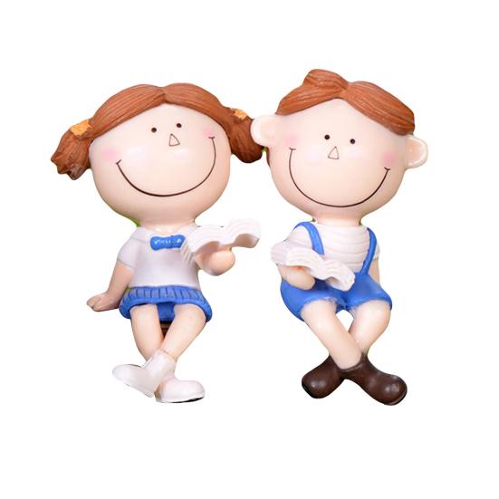 Cute Girl Boy Couple Sit Down Bench Figurine DIY Miniature Landscape Decoration