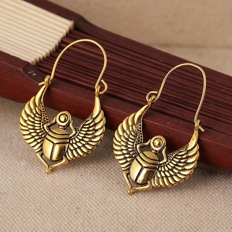 Pendientes Metálicos Vintage con Patrón de Escarabajo Tallado Diseño de Ala Dorada Pendiente Creativo para Fiesta Navideña Accesorios Perfectos de Joyería Punk