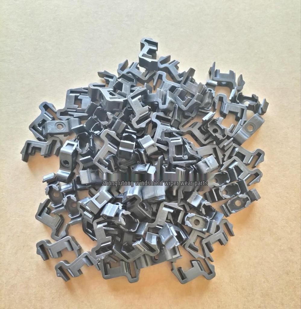 Honda CRV Front Headlight Bracket Clip Fastener