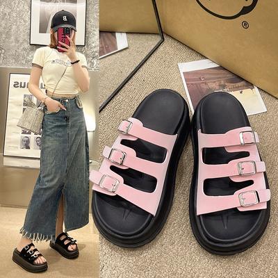 Women Wear Fashionable Casual Sandals In Summer