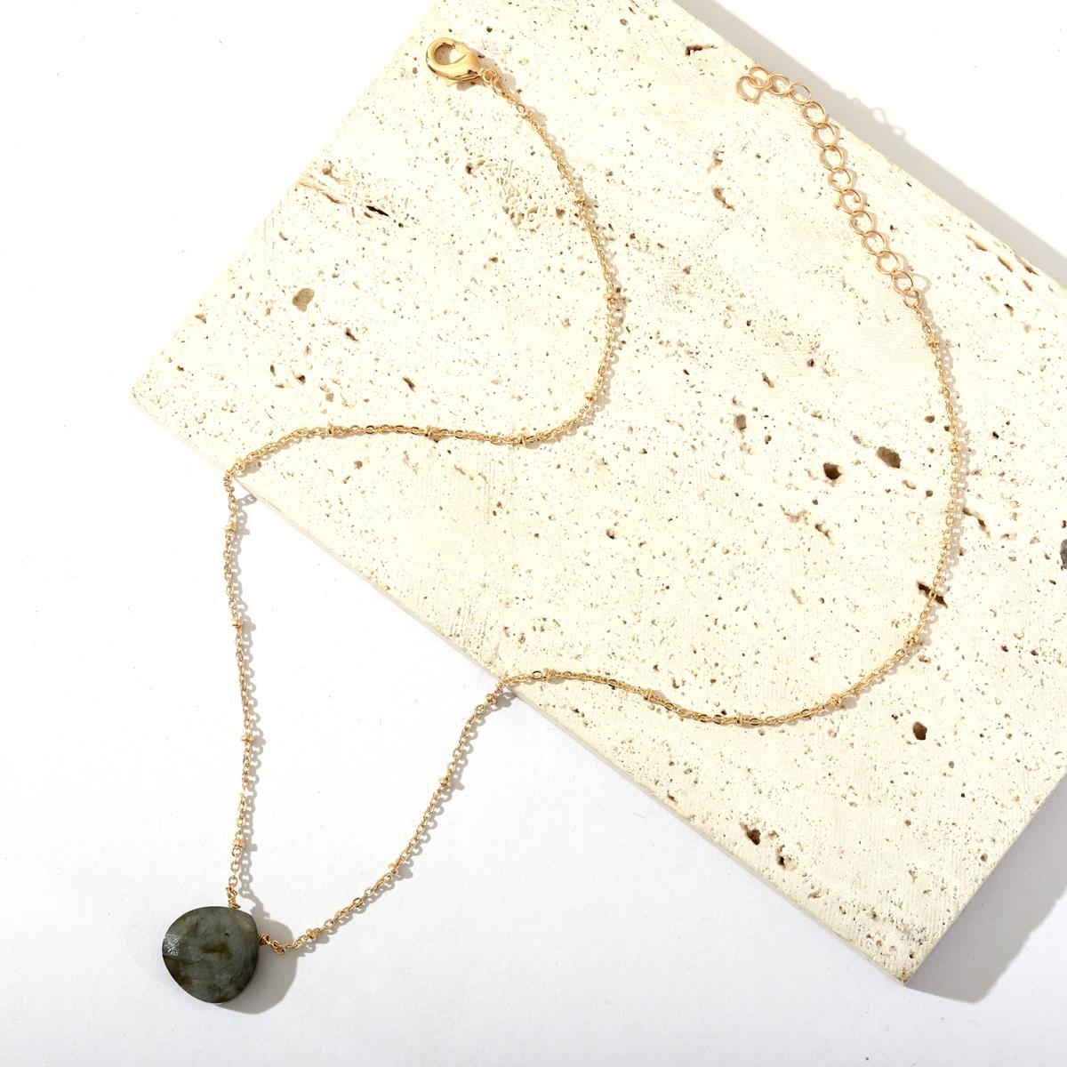 

Exquisite 16 Inch Short Natural Stone Pendant Necklace Summer Stainless Steel Necklace For Women серый