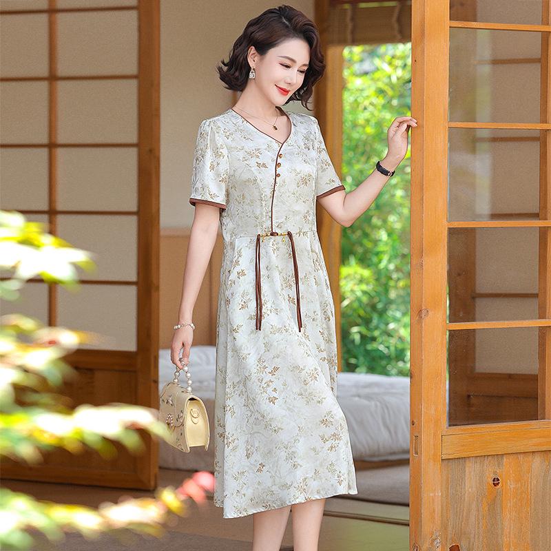 Stylish Chiffon Midi Dress for Middle-aged Women: New Chinese Summer Fashion