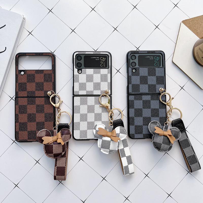 Chessboard Folding Screen Clamshell Mobile Phone Case For Samsung Zflip4 Bow Tie Mouse Pendant Portable Rope