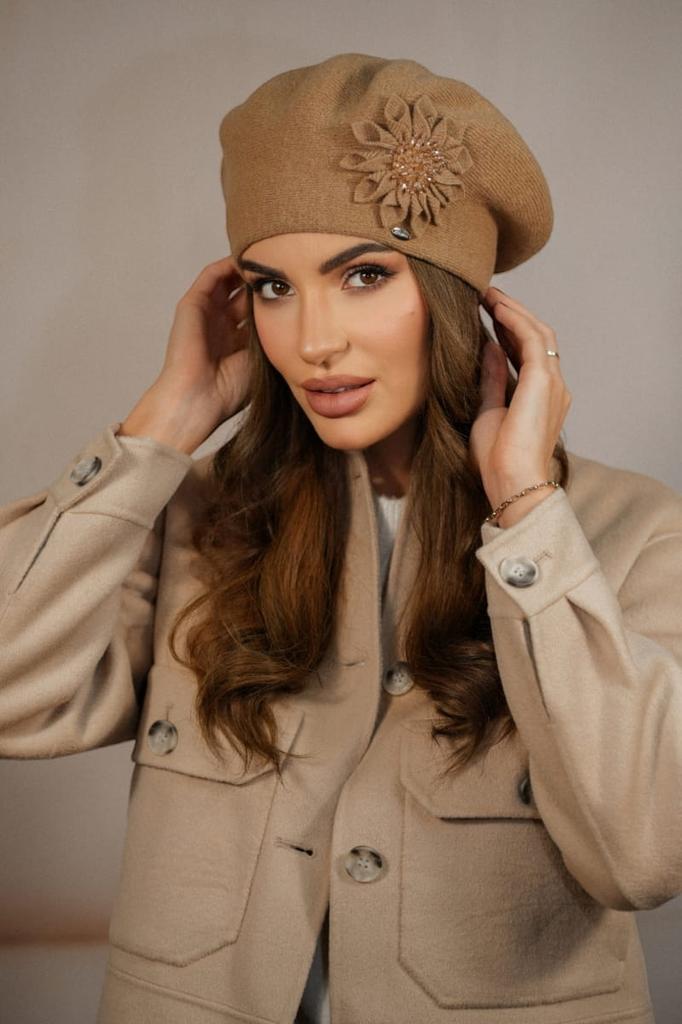 Women' Winter Wool Beret Sand Cameo-Peony