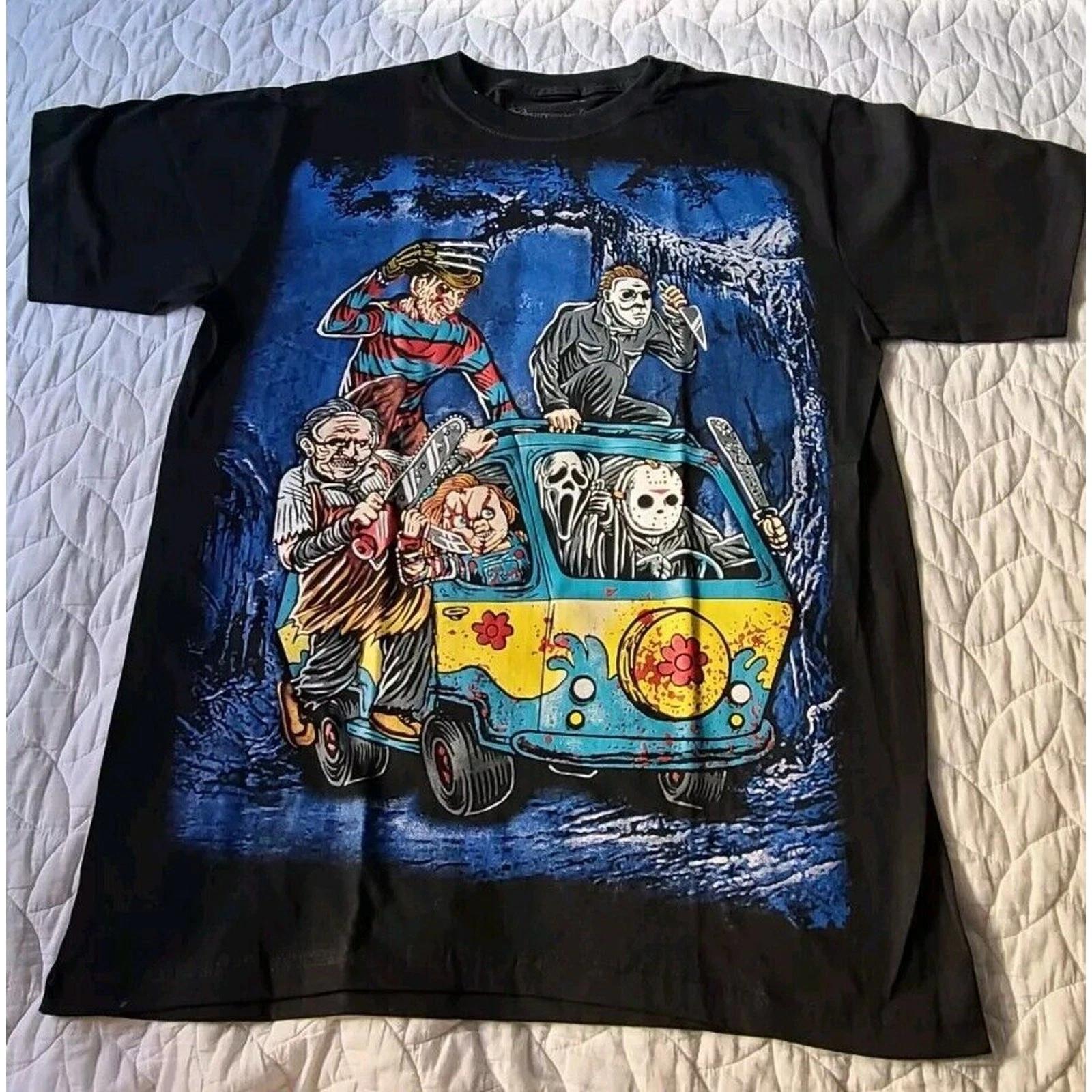

Horror Friends Commandeered Scooby Doo s Van. vintage style T-Shirt Graphic T XL XL