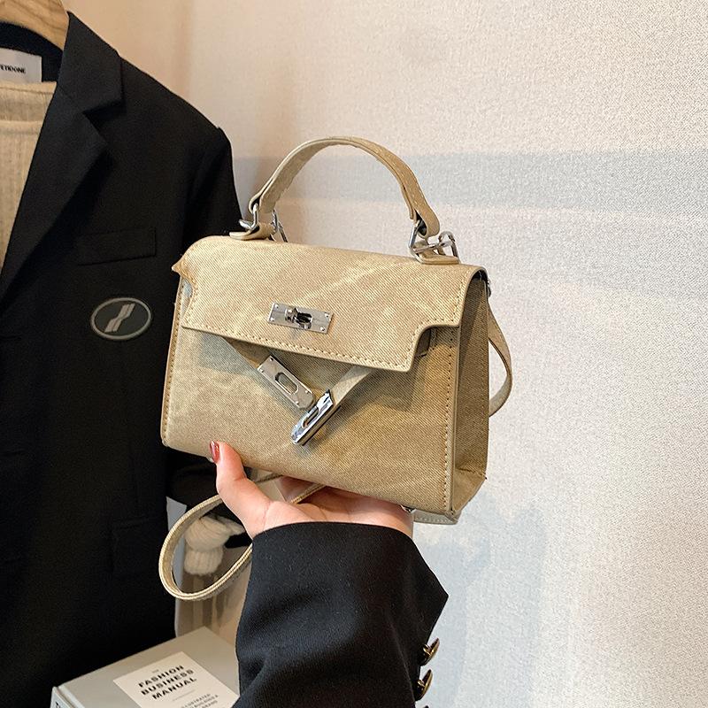 Hand carry niche bag women's retro shoulder bag autumn and winter new fashion small square bag messenger bag