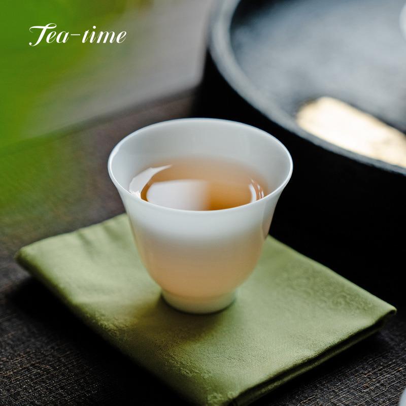 Small Tea Ice Jade Porcelain Tea Cup Ceramic Teacup BowlPuera Cups Gongfu Tea Supplies Teacups Ceremony Puera Beautiful Chinese