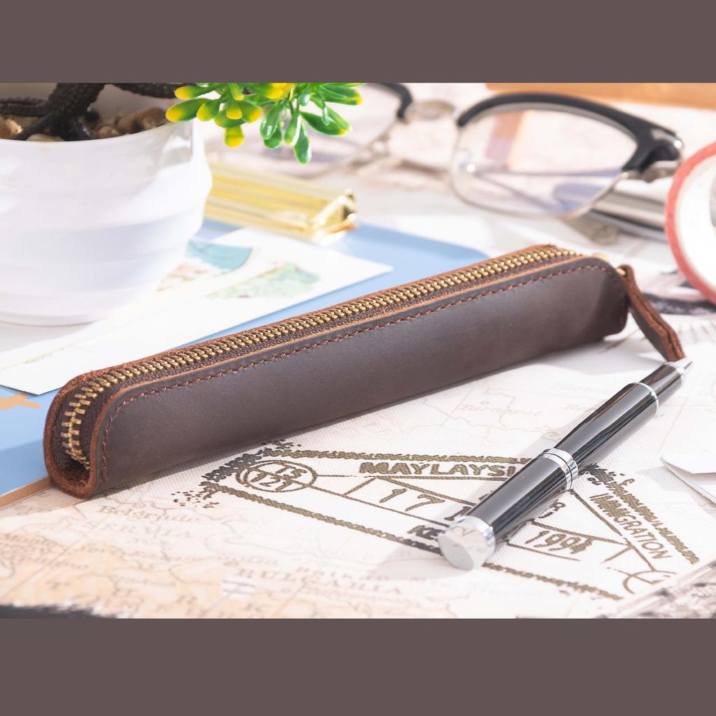 2026 Retro Simple Cowhide Apple Stylus Protective Pen Cover Storage Bag Portable Leather Mini Pencil Case
