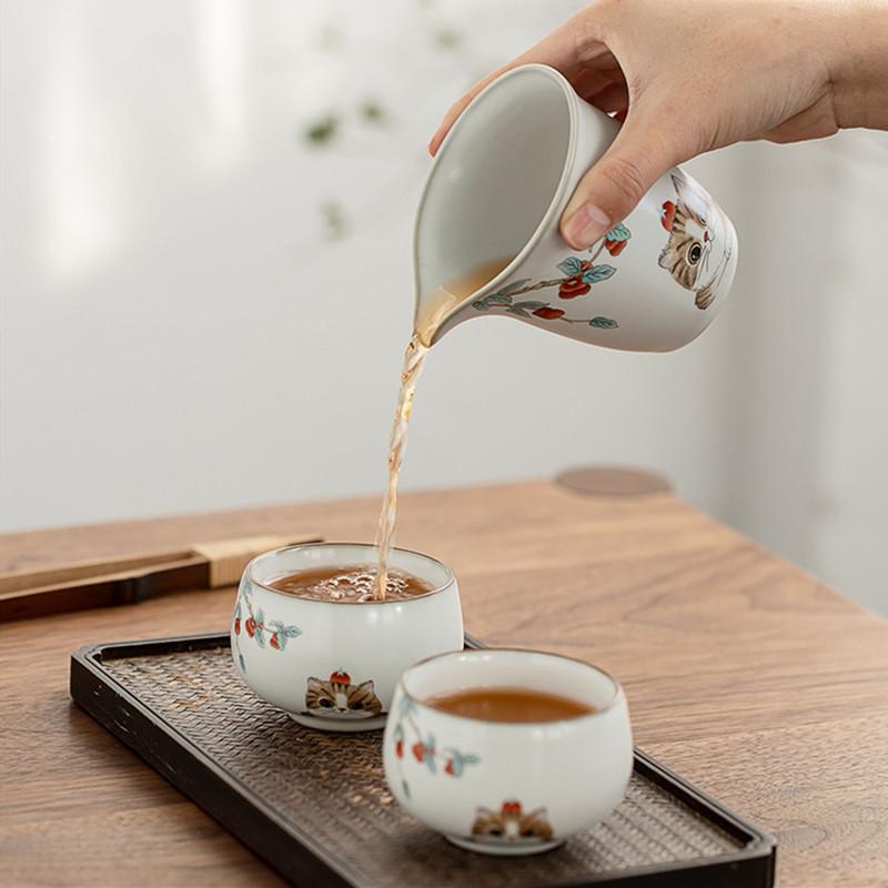 200ml Chinese Tradition Ru Kiln Fair Cup Cute Cat Pattern Ceramic Teacup Beauty Tea Infuser Master Handmade Tea Set Accessories