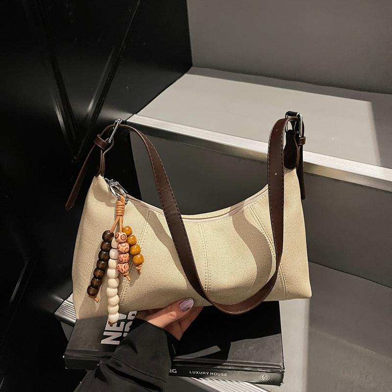 Underarm Bag Women's New Autumn and Winter Retro Fashion Shoulder Bag Portable Messenger Casual Commuter Oblique