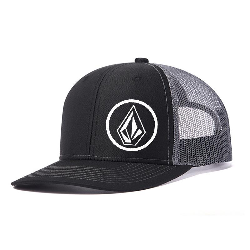 

Тракерская кепка с ромбовидным принтом: Быстросохнущая кепка с плоским козырьком и сеткой для активного отдыха