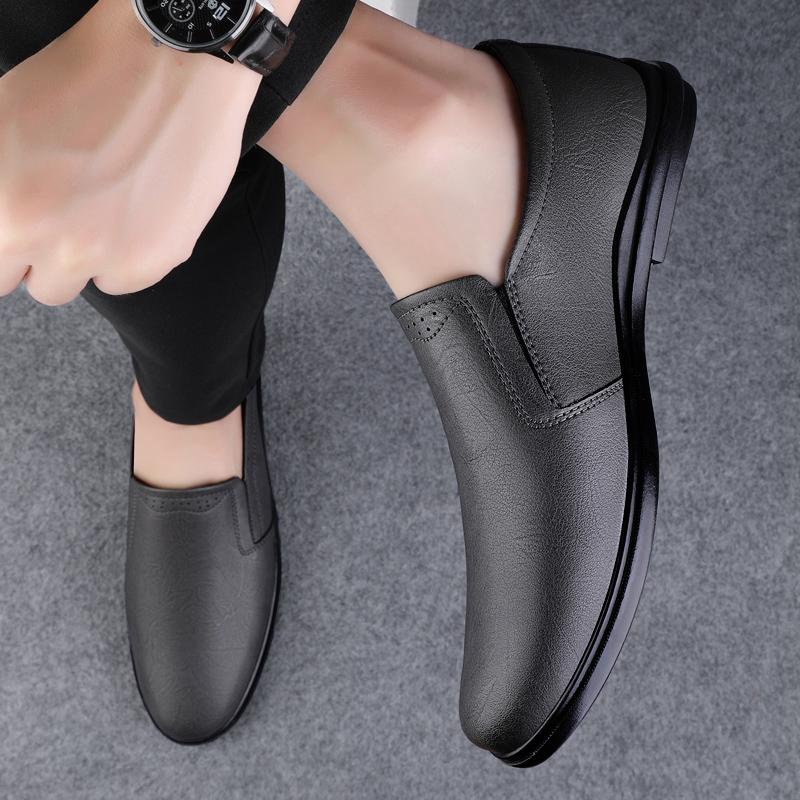 Genuine Leather Mens Shoes Casual Luxury Brand Soft Men Loafers Moccasins Breathable Slip on Male Boat Shoes Plus Size 35-46