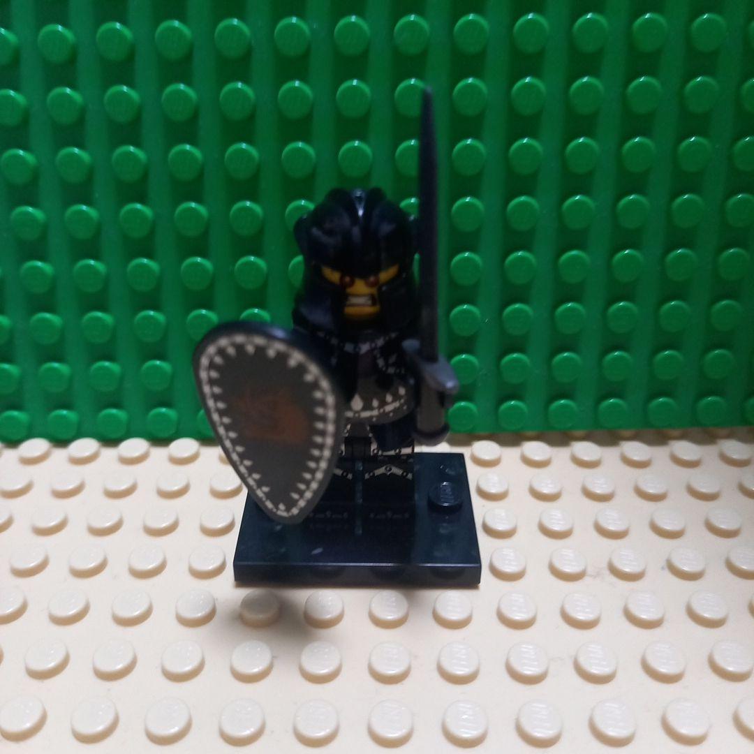 

[USED] Price Reduced LEGO Minifigure 7 Black Knight