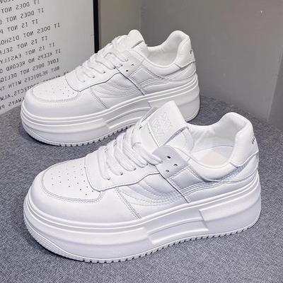 Încălțăminte pentru femei – Adidaşi