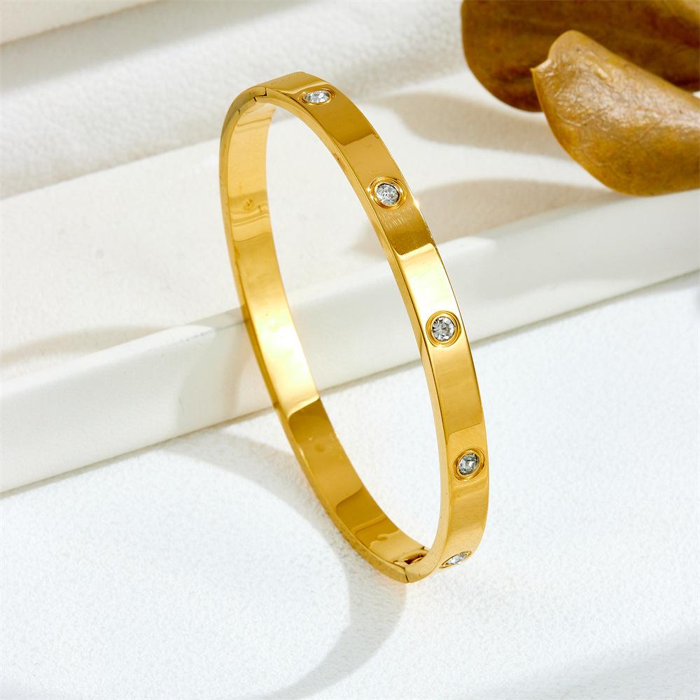 2026 Fashion Bracelet, High-end Temperament Elegant Jewelry Light Luxury Niche Design Love Bracelet