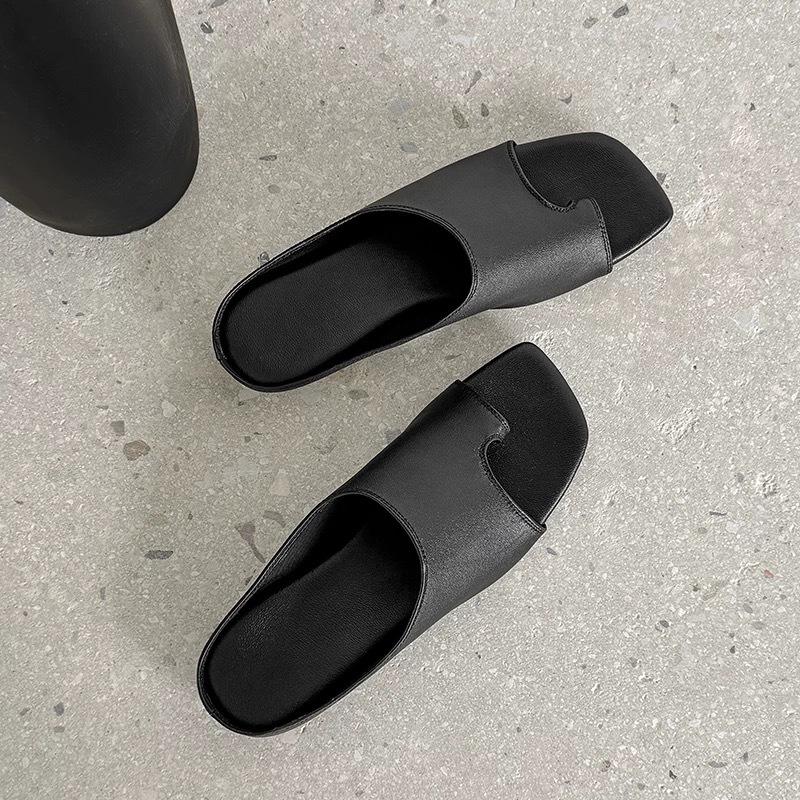 

Leather retro niche set toe cool slippers women wear new flat sandals 35