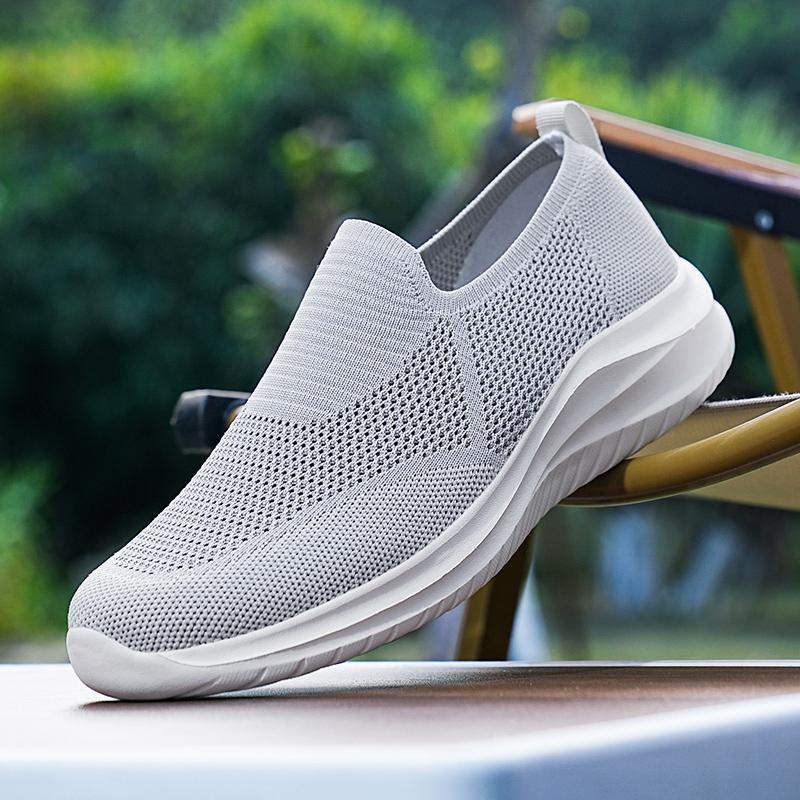 2025 New Mesh Shoes Men's Summer Thin Foot Cover Fly-woven Sports Shoes Men's Large Size Old Beijing Cloth Shoes Size 48