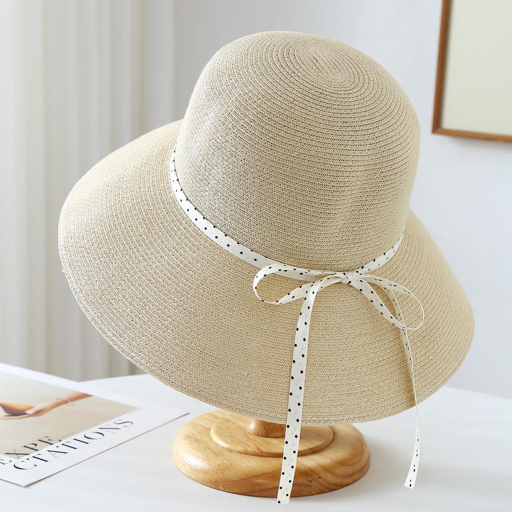 Nowy Słomkowy Kapelusz z Kokardką z Wstążki, Eleganckie Kapelusze Plażowe Damskie Kapelusz Przeciwsłoneczny na Wakacje i Podróże Nad Morzem Szerokie Rondo Styl Francuski