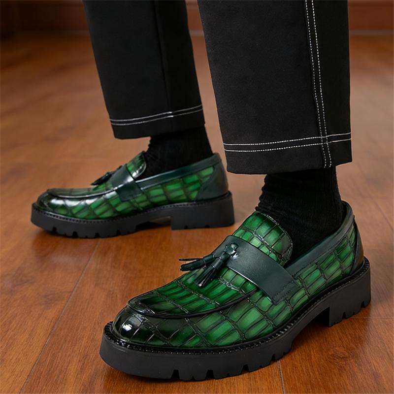 New Tassel Platform Loafers Fashion Men's Pointed Thick-soled Leather Shoes Designer Formal Wedding Dress Homecoming Footwear