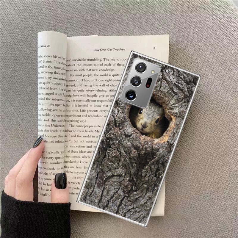 Forest Squirrels Foraging For Food Phone Case For Samsung Galaxy S25 Edge S24 S23 FE S22 S26 Ultra S21 S20 S10 Plus Capa Soft