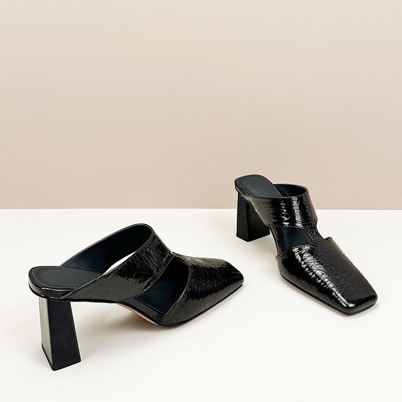 Square Slippers Summer New Square Head Shallow Hollow Breathable Set Foot Anti-slip Wear-resistant High Heels