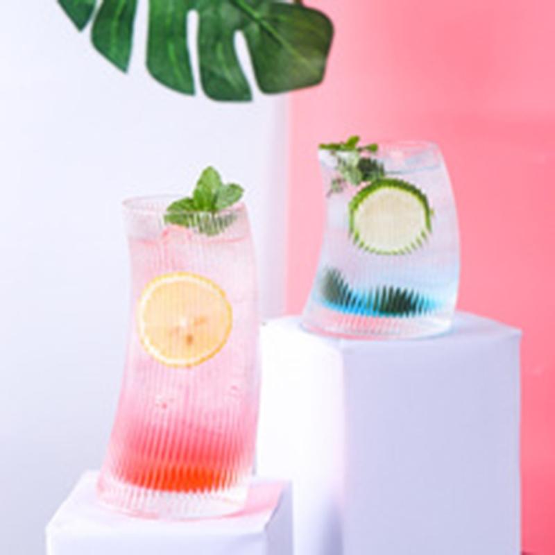 Tazza in Vetro Curva a Forma di Luna Trasparente Costolata Tazza da Bere per Colazioni a Casa Feste Eventi e Riunioni Sociali