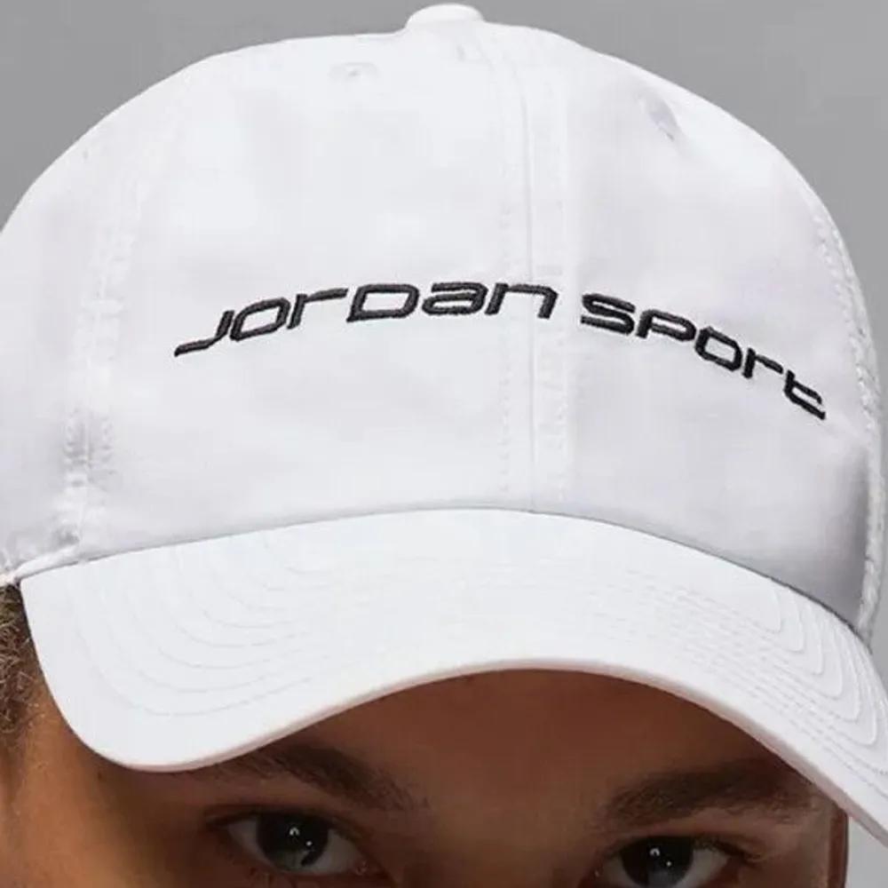 Club Unstructured Cap (FZ2020-100)/EV 58