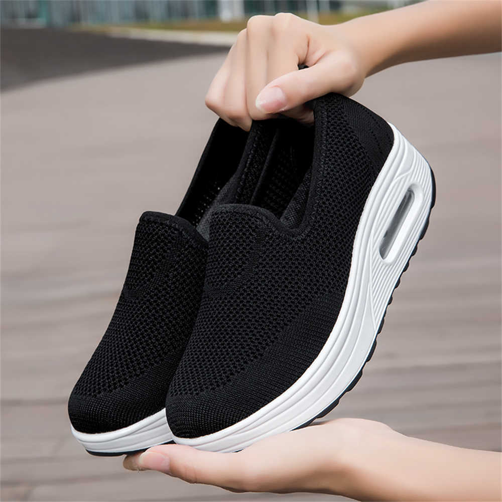 Fashion Laceless White Woman's Luxury Vip Shoes Oxford Fashion High Sole Sneakers Ladies High Heel Sports Joggings Cool New Style