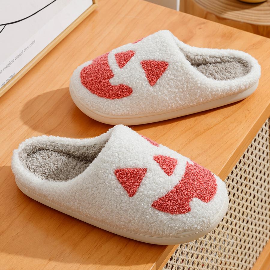 Женские зимние тапочки с изображением тыквы на Хэллоуин — фото 4