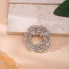Gyn&Joy Christmas Wreath Gift Brooch Women's Corsage Pin Is Suitable For Festive Wear