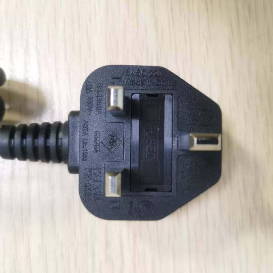 Elektrikli Hot Pot Izgara Tavası 2'si 1 Arada Yapışmaz Hot Pot Tava Cam Kapaklı Hızlı Isıtma Çift Sıcaklık Kontrolü Aşırı Isınma Koruması Ocak