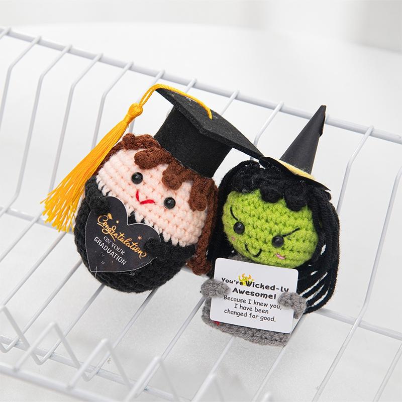 Décoration Tricotée Mini Poupées Crochet Tricot Poupée Crochet Fini Carte Ornement de Bureau Cadeau Chambre Motivationnel Déco Halloween