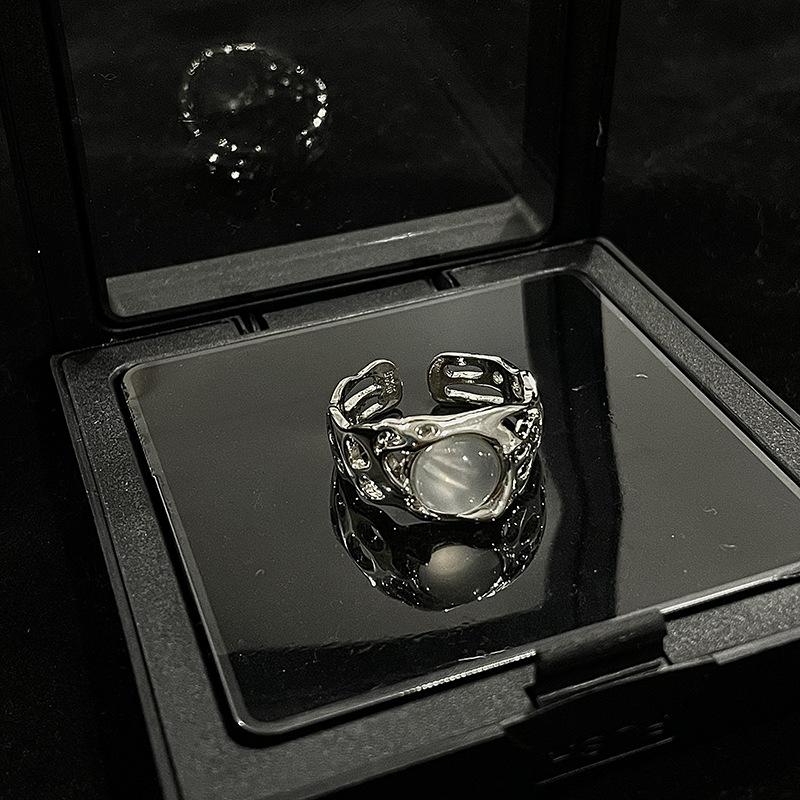 Zestaw Opalowy o Niszowym Designie, Otwierany Pierścionek w Stylu Cold Wind, Spersonalizowany Prosty Naszyjnik, Wysokiej Klasy Kolczyki Sztyfty Dla Kobiet